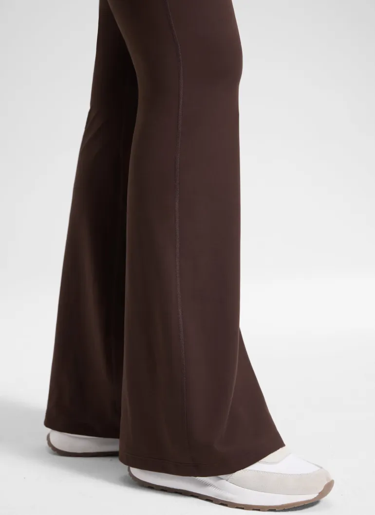 Butterluxe Maternity Flare Pocket Legging 33"
