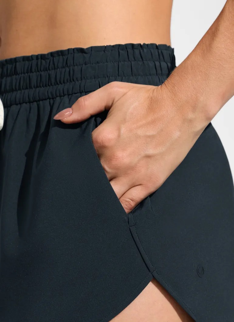Feathery-Fit Relaxed Side Split Board Shorts 3.5"