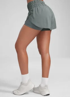 Feathery-Fit Soft 2 in 1 High Rise Shorts 3''