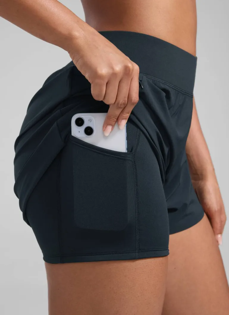 Feathery-Fit Soft 2 in 1 Zip Pocket Shorts 3"