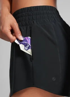 Feathery-Fit Soft Lined Zip Pocket Shorts 2.5''