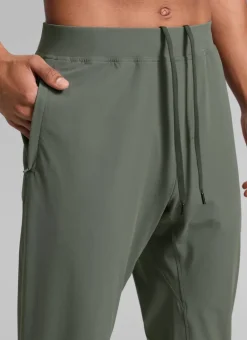 Lightweight Quick Dry Slim-Fit Joggers 29