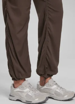 Lightweight Straight Leg Workout Pocket Pant 28