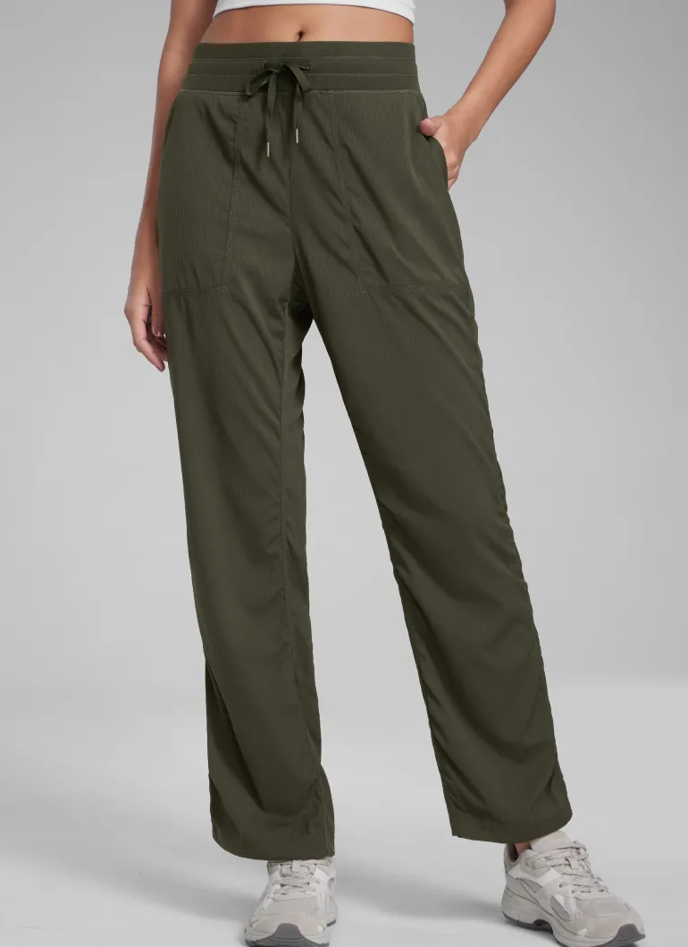 Lightweight Straight Leg Workout Pocket Pant 28"
