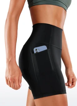 Nakedfeel Pocket Yoga Shorts 5''