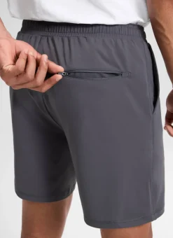 Performance Shorts 7