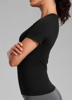 Seamless Waist Length Crewneck Short Sleeve