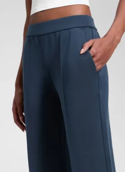 SoftAura Pintuck Straight Leg Sweatpant 30