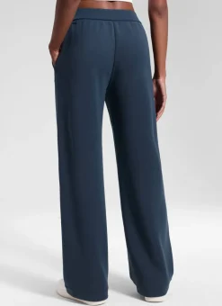 SoftAura Pintuck Straight Leg Sweatpant 30
