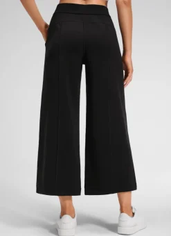 SoftAura Wide Leg Cropped Sweatpant 25