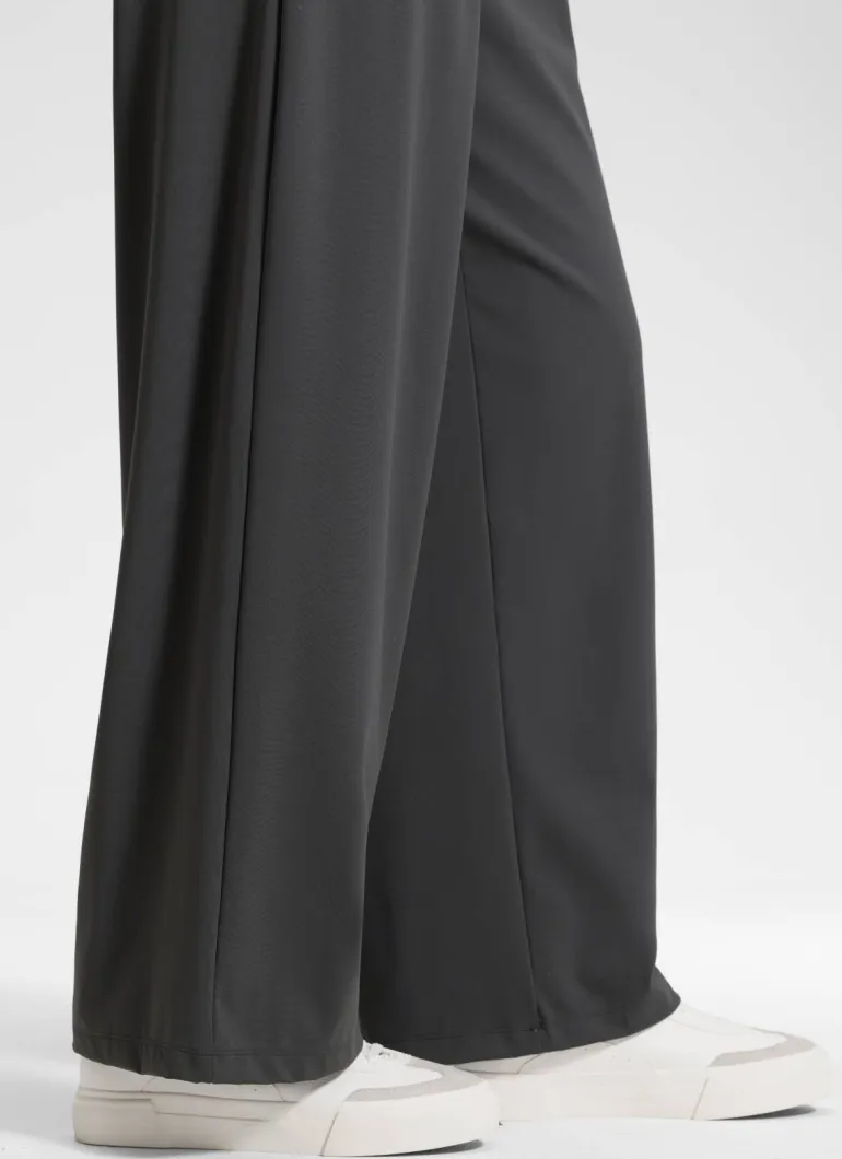 Walk the City Pocket Wide Leg Pant 29"